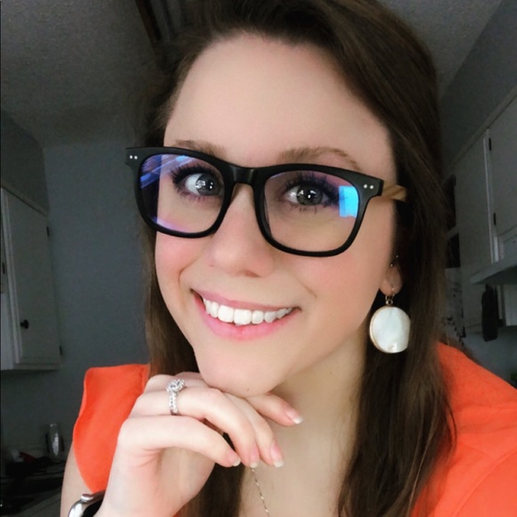 Meet your Posher, Margaret - Picture 2 of 4